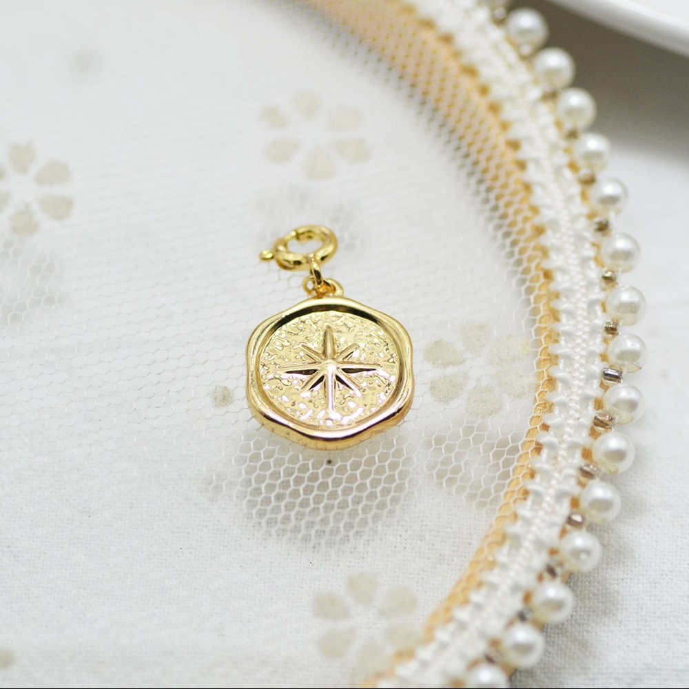 Embossed Solid Star Necklace Charm Gold Pendant